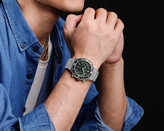 ساعت مچی مردانه ناوی فورس کرنوگراف کد 8049